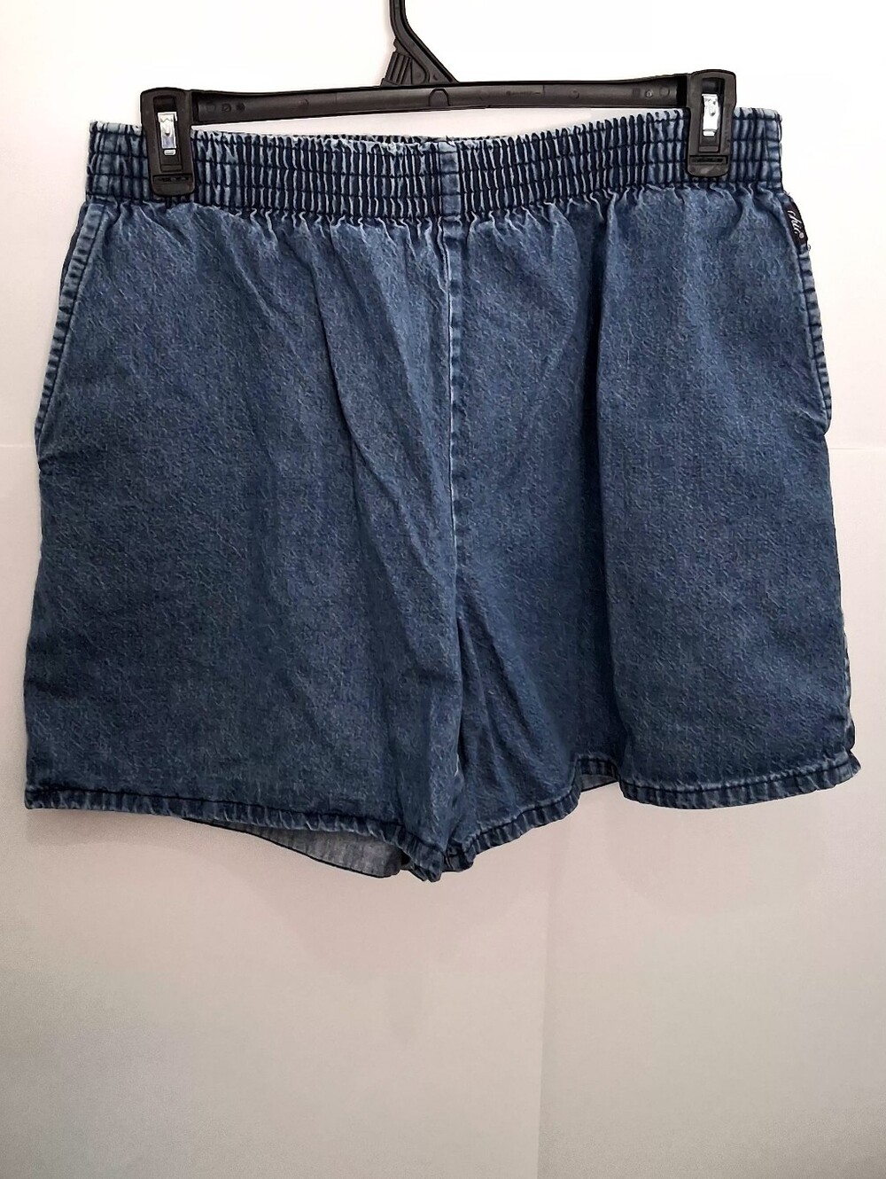 CHIC High-Waist Blue Denim Shorts Size Large